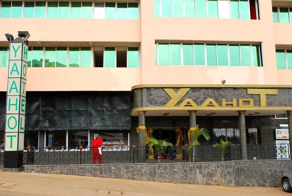 Yaahot Hotell Yaoundé Eksteriør bilde