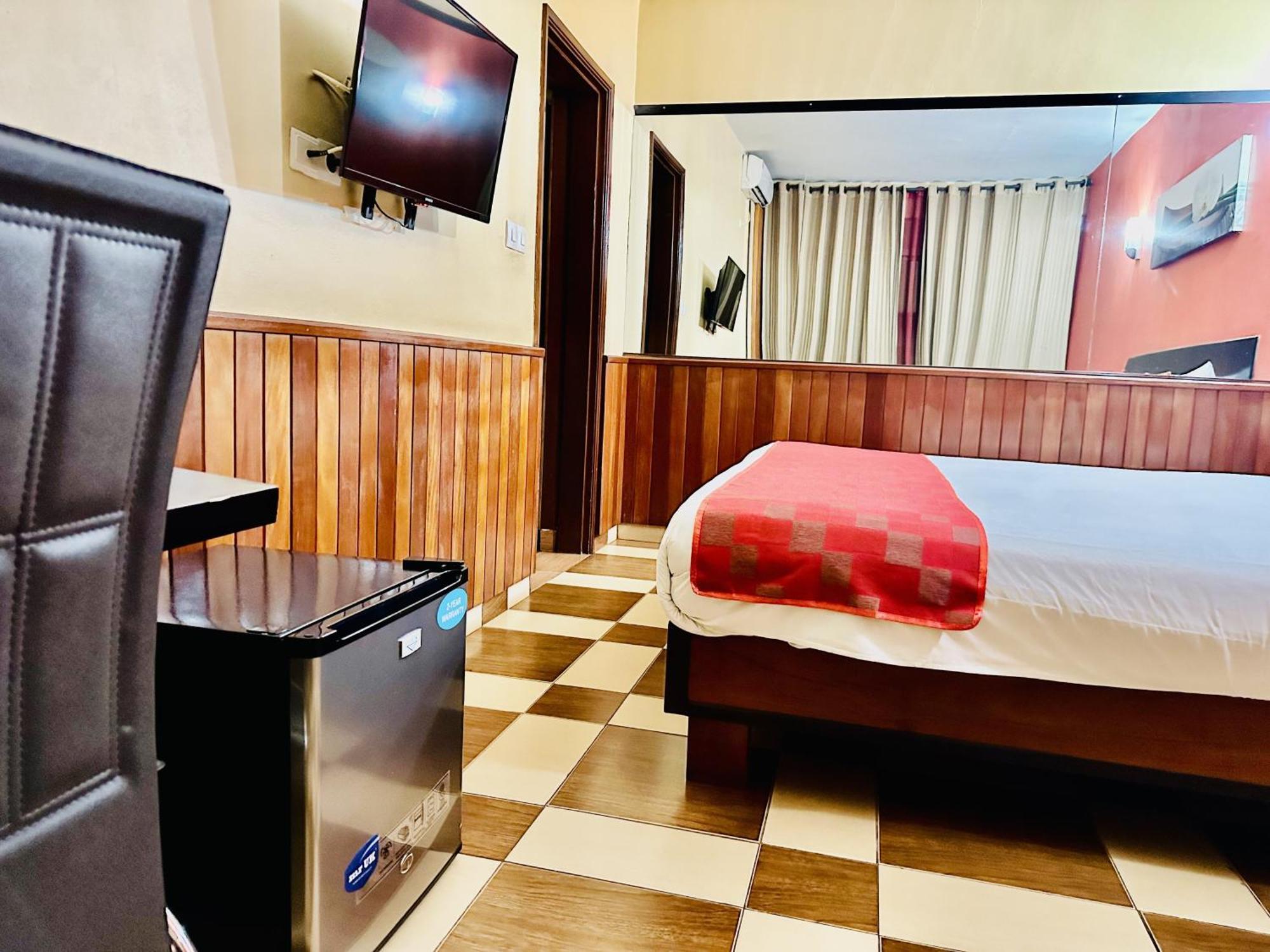 Yaahot Hotell Yaoundé Eksteriør bilde